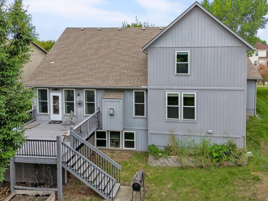 Photo 33 of 39 - 23533 W 74th Terrace