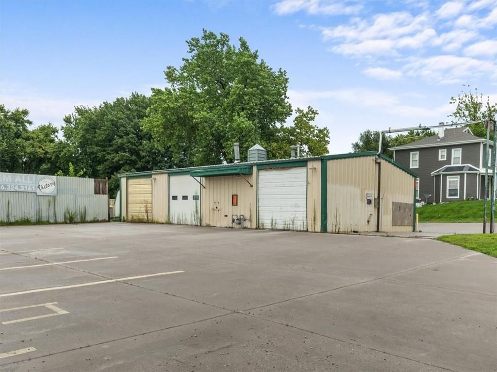 403 E Pawnee Street — photo 5