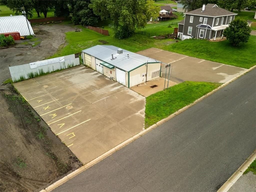 403 E Pawnee Street — photo 11