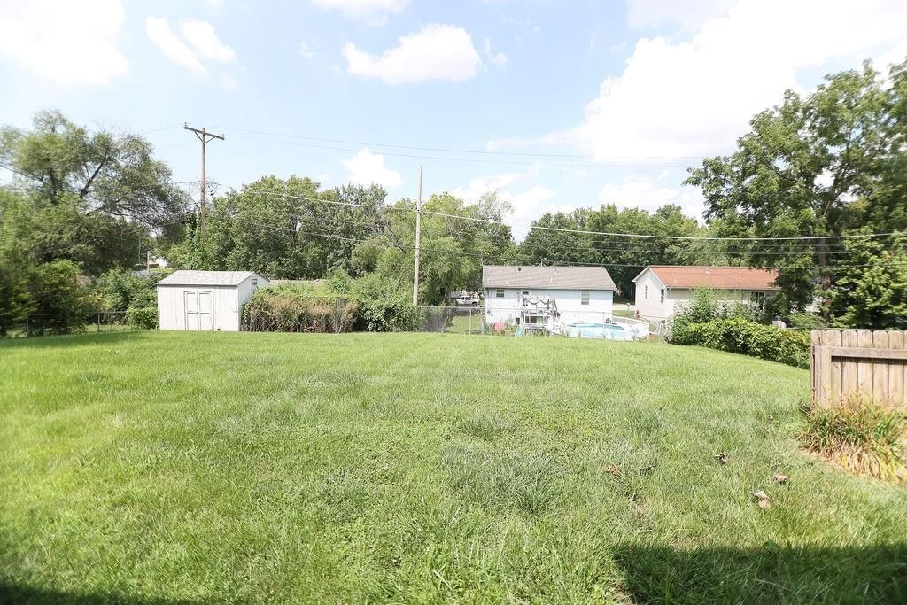 Photo 39 of 49 - 5168 Douglas Avenue