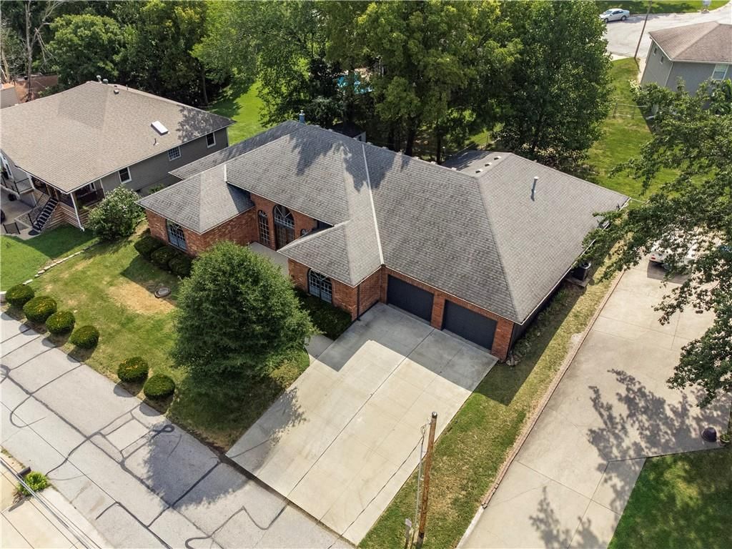 Photo 9 of 54 - 41 Clipper Drive