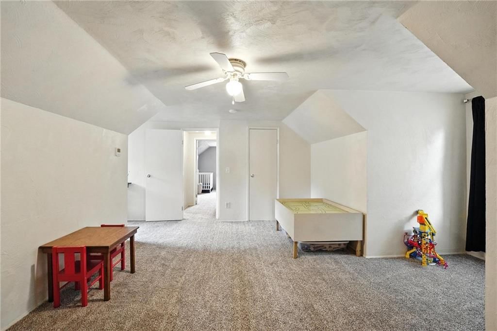 Photo 18 of 41 - 8012 NE 57th Street
