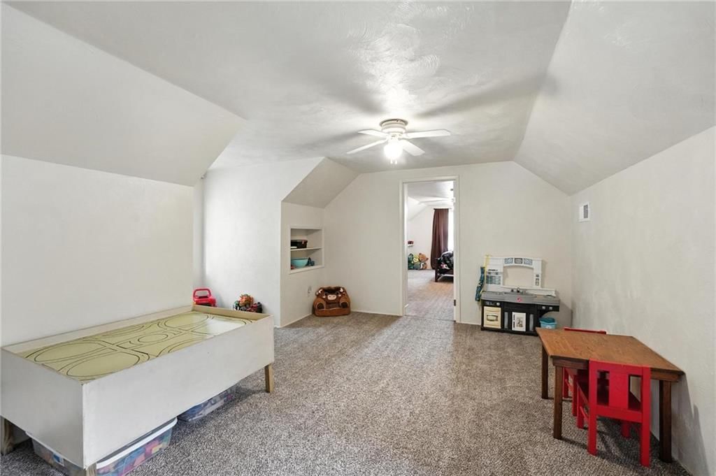 Photo 19 of 41 - 8012 NE 57th Street