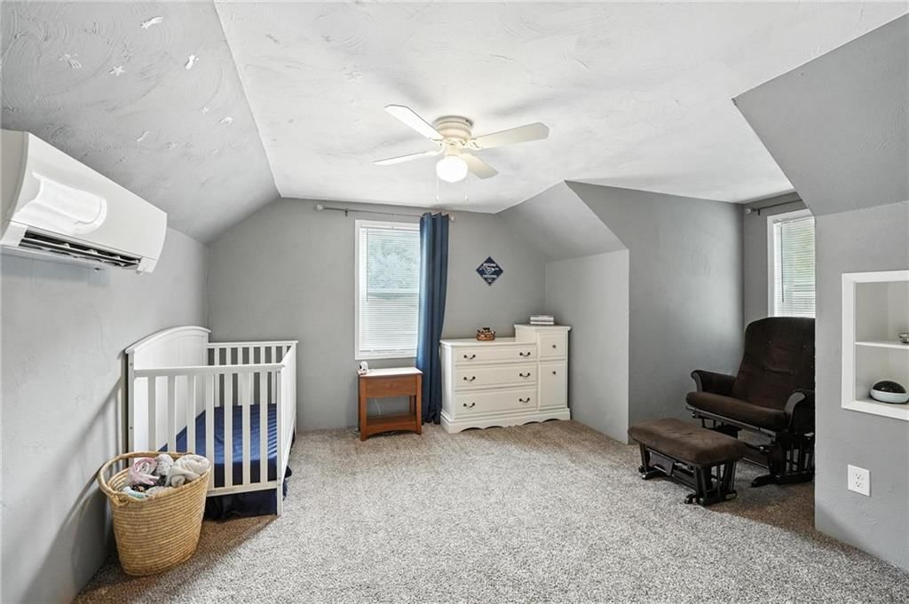 Photo 20 of 41 - 8012 NE 57th Street