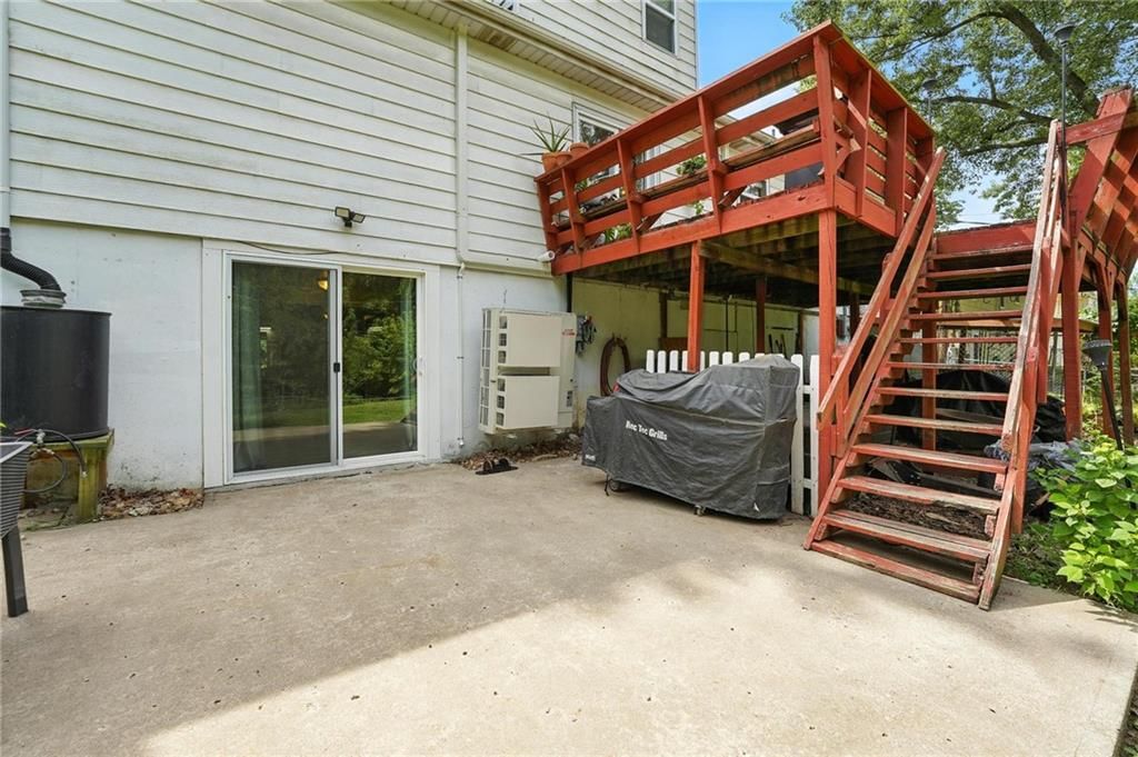 Photo 34 of 41 - 8012 NE 57th Street