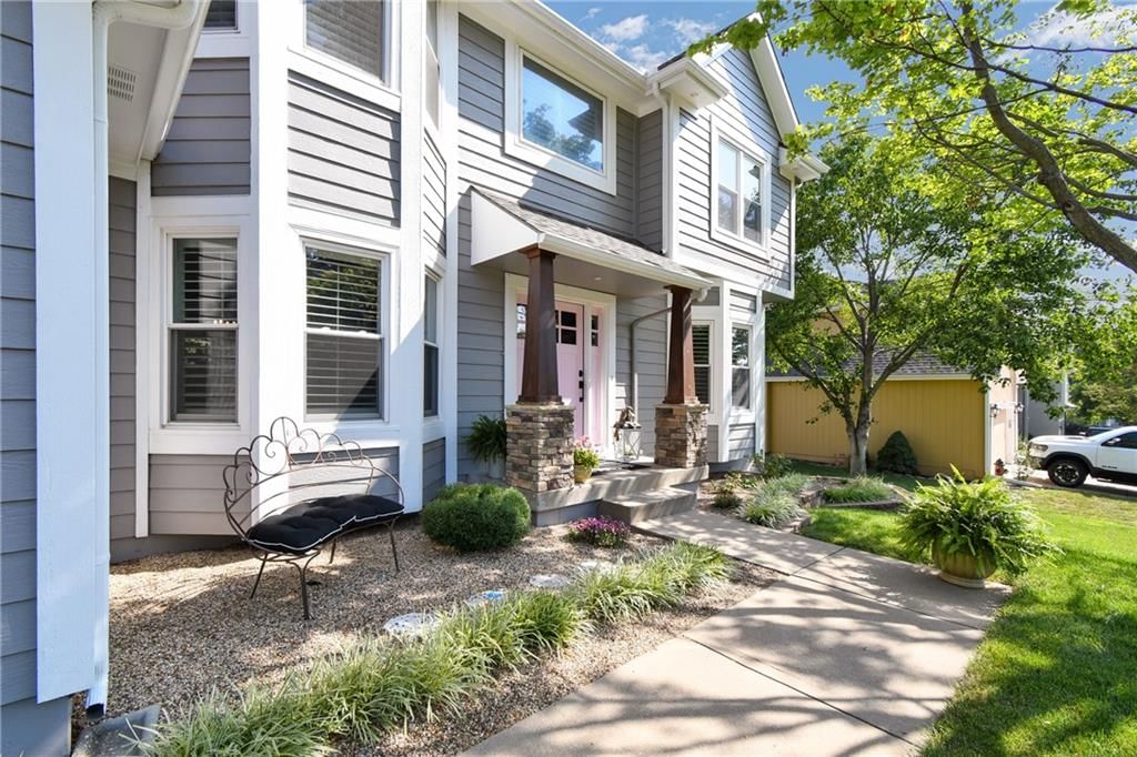 Photo 6 of 55 - 2320 SW 10th Street