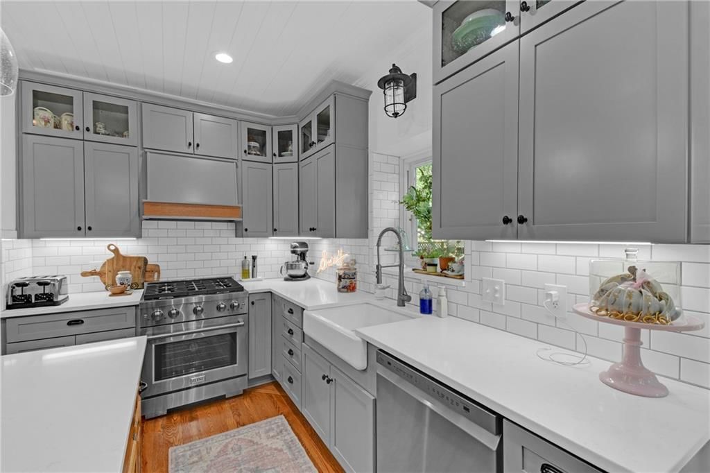 Photo 14 of 55 - 2320 SW 10th Street