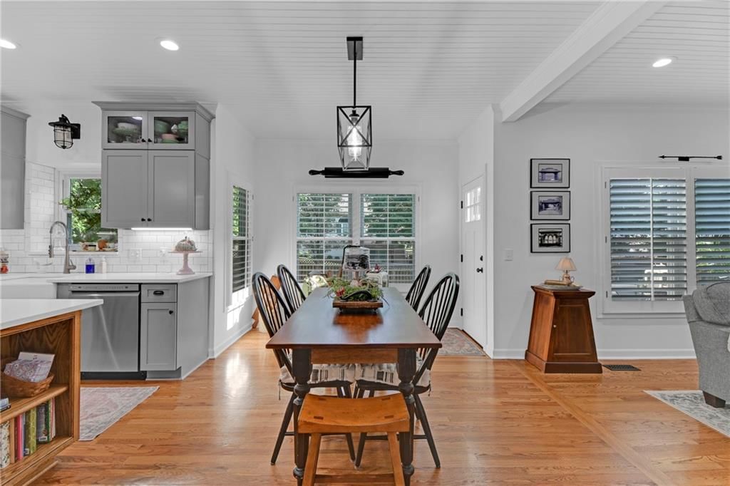 Photo 18 of 55 - 2320 SW 10th Street