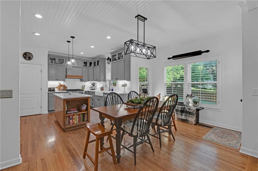 Photo 19 of 55 - 2320 SW 10th Street