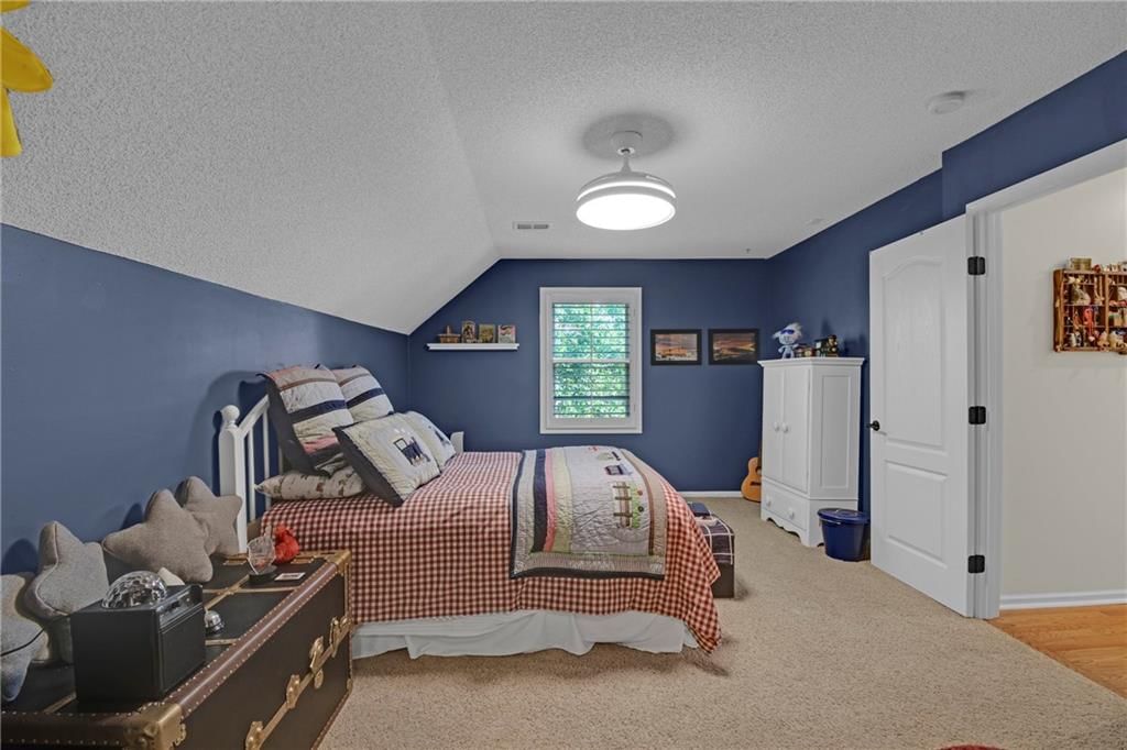 Photo 31 of 55 - 2320 SW 10th Street