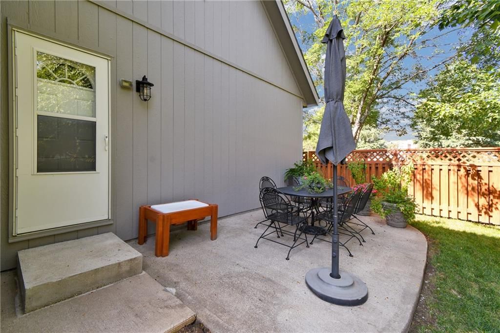 Photo 49 of 55 - 2320 SW 10th Street