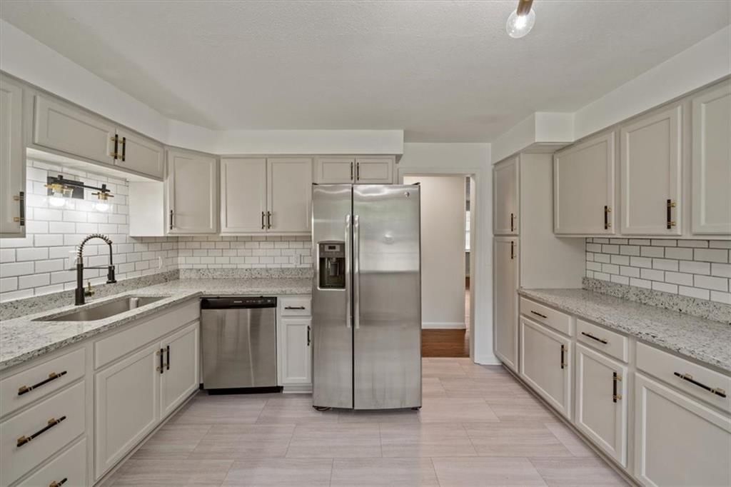 7557 Olive Street — photo 12