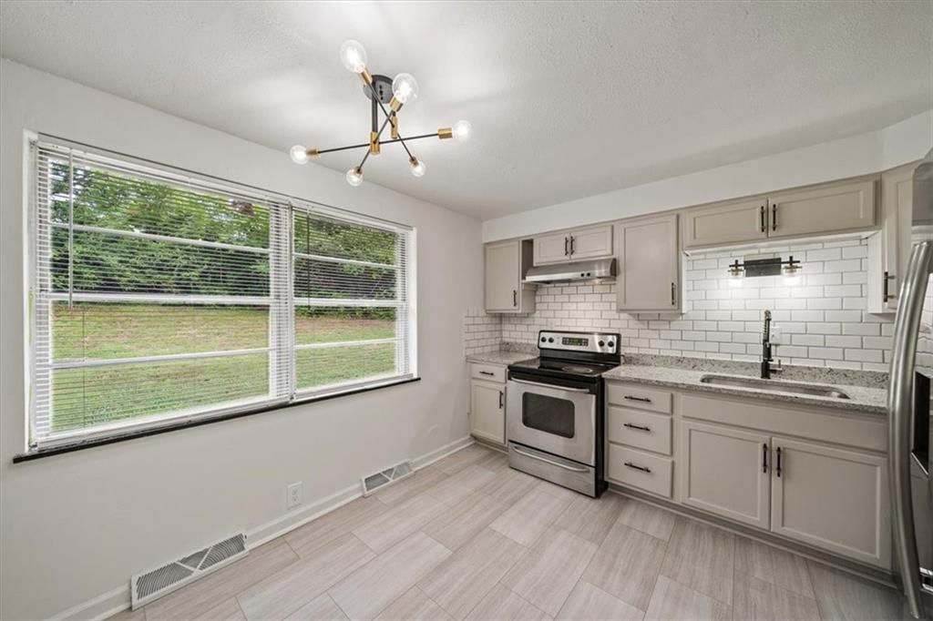 7557 Olive Street — photo 15