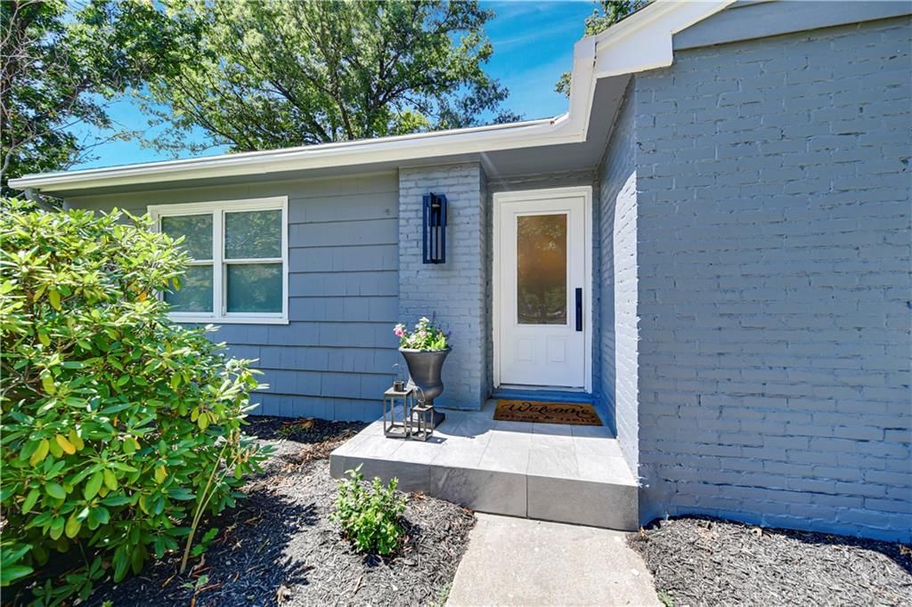 9440 Manor Road — photo 8