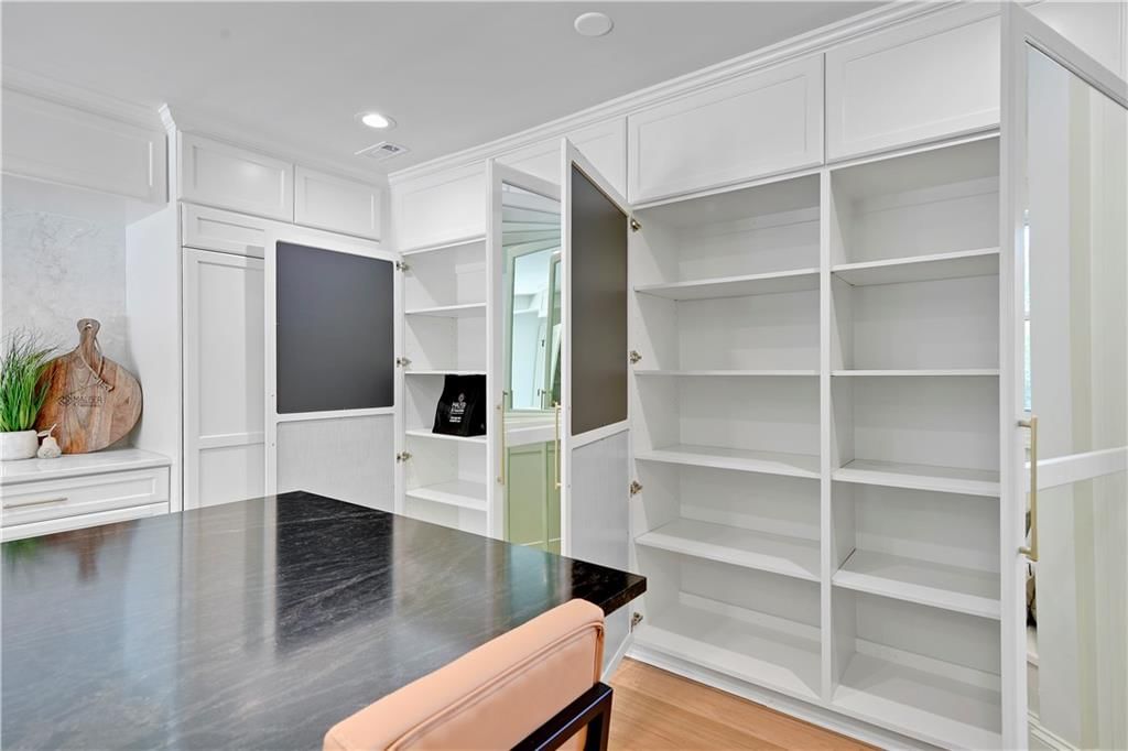 9440 Manor Road — photo 24