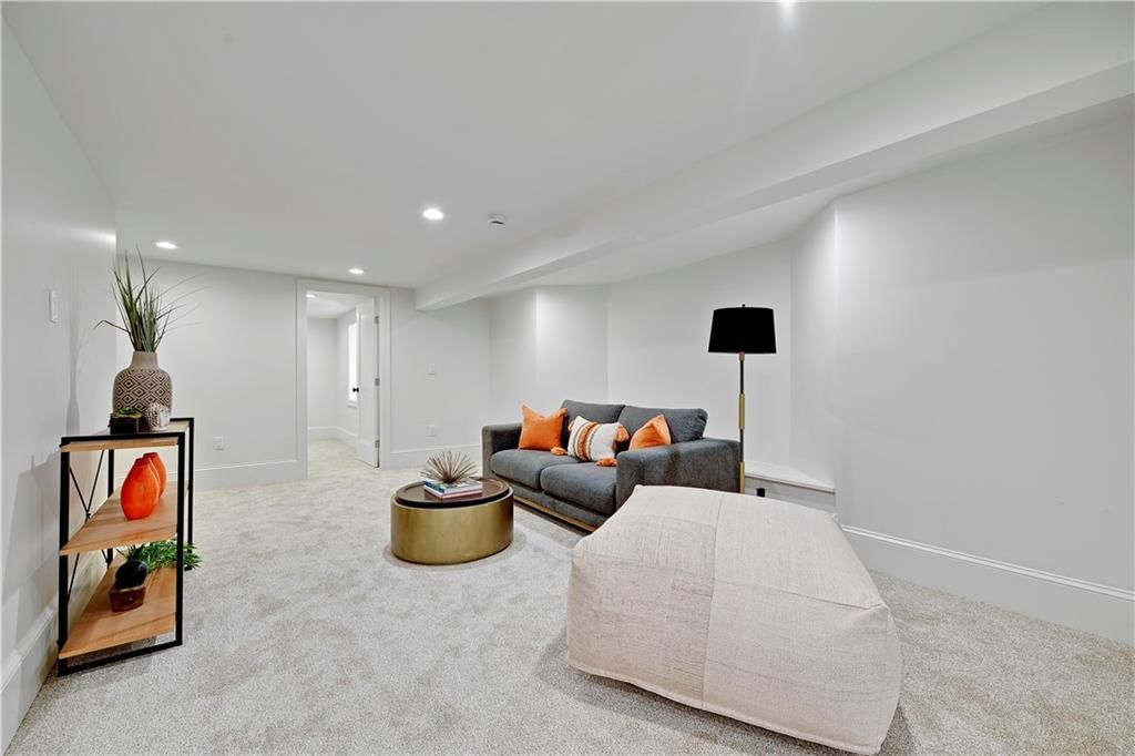 9440 Manor Road — photo 39