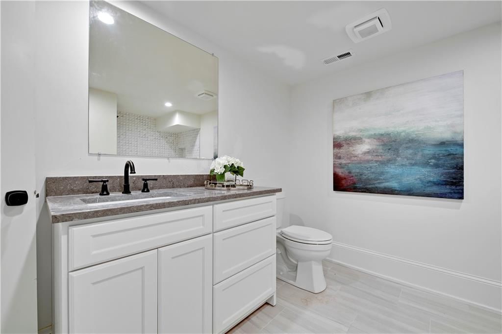9440 Manor Road — photo 40