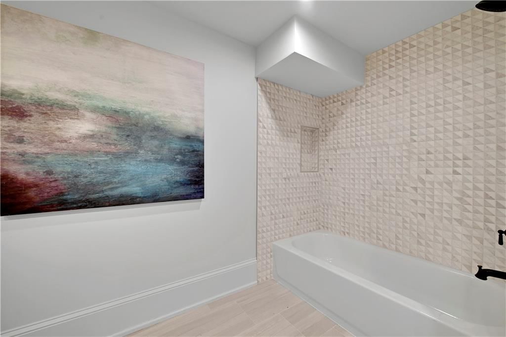 9440 Manor Road — photo 41