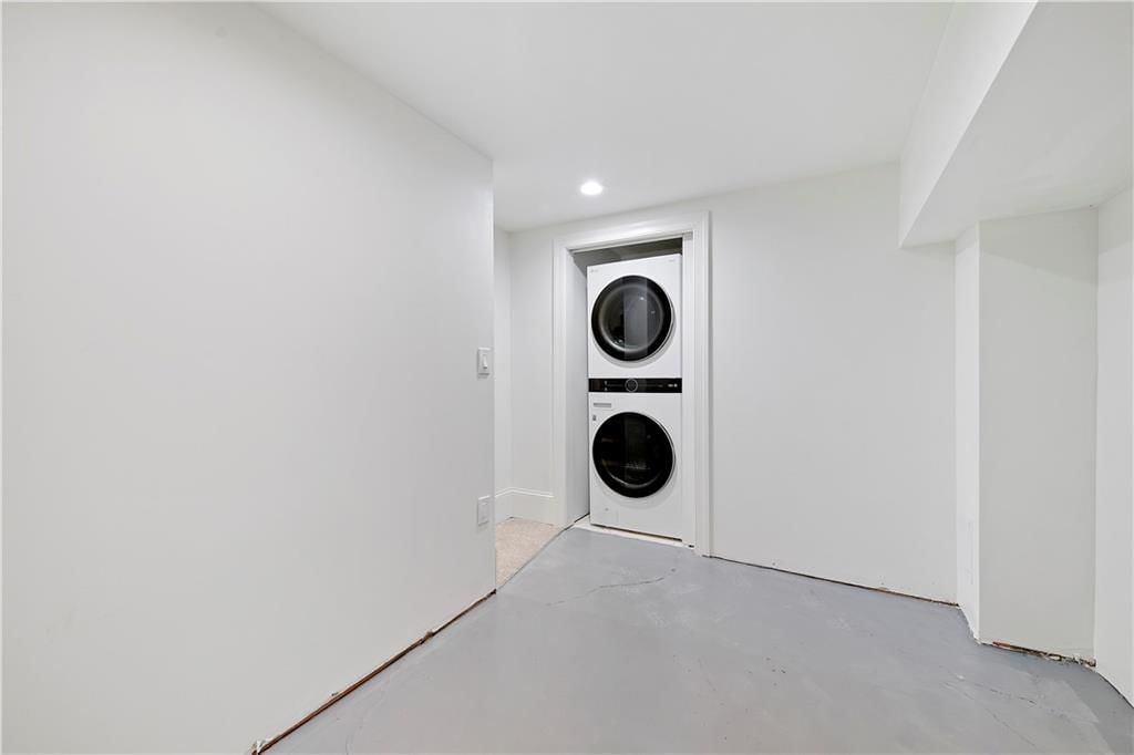 9440 Manor Road — photo 45