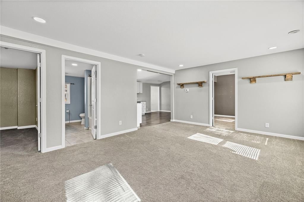 417 E 4th Avenue — photo 14