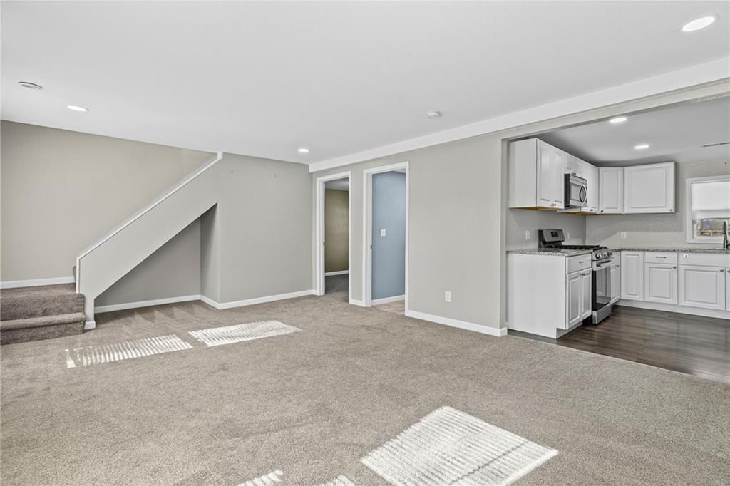 417 E 4th Avenue — photo 15