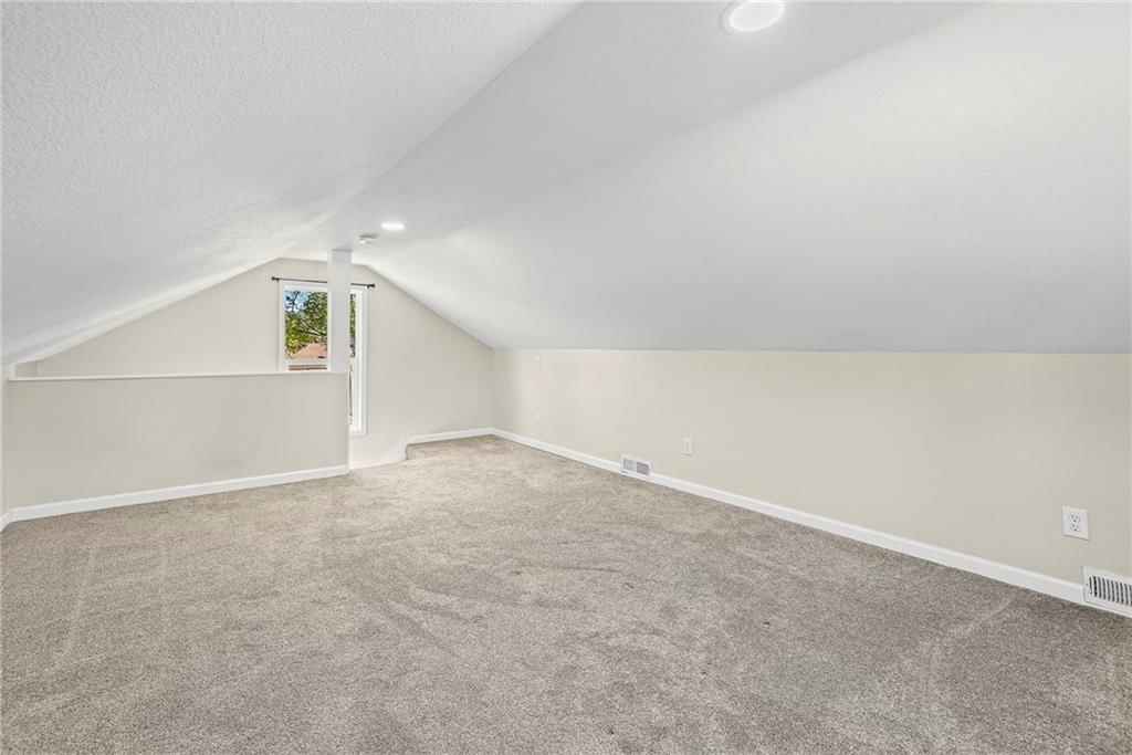417 E 4th Avenue — photo 29