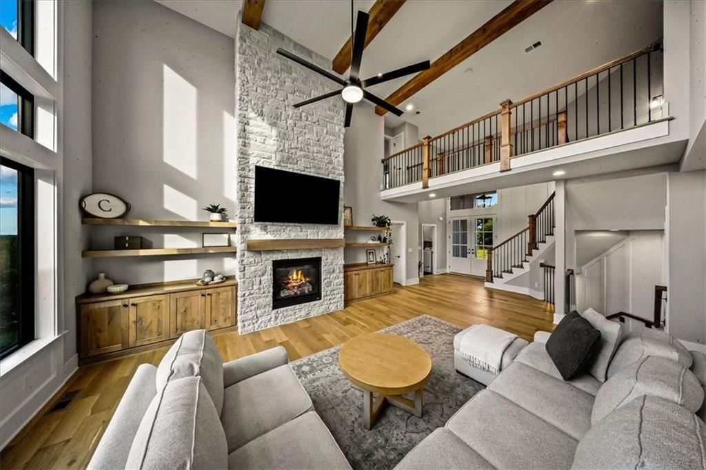 Photo 8 of 40 - 31215 E 219th Street