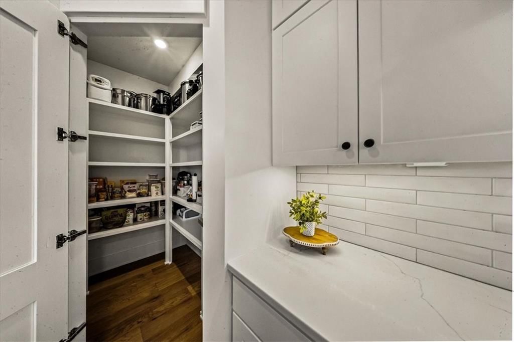 Photo 11 of 40 - 31215 E 219th Street
