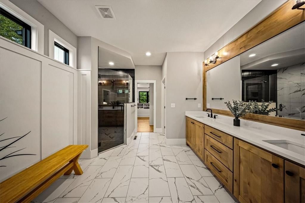 Photo 16 of 40 - 31215 E 219th Street