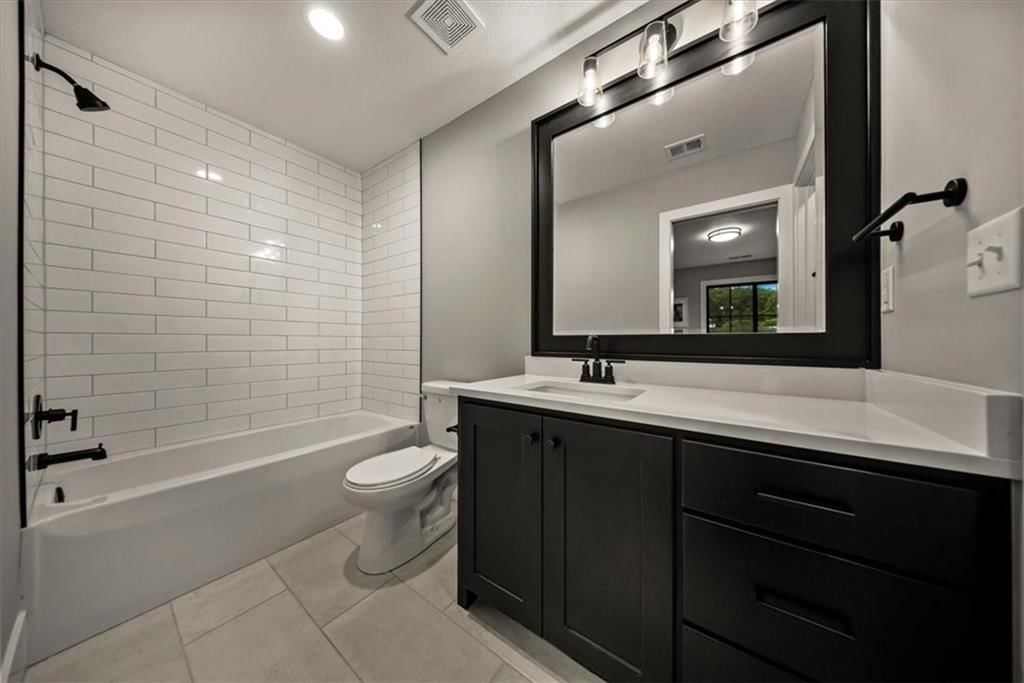 Photo 26 of 40 - 31215 E 219th Street