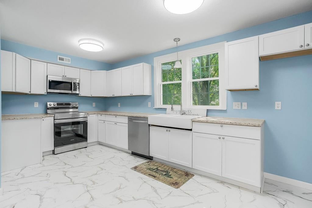 103 Main Street — photo 11