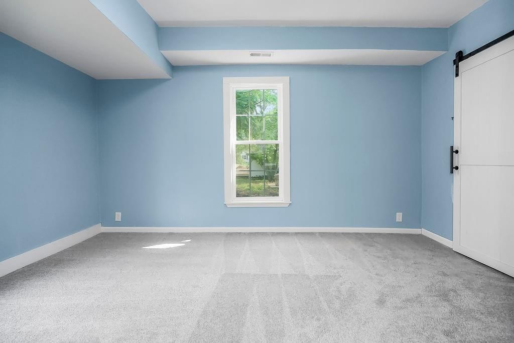 103 Main Street — photo 18