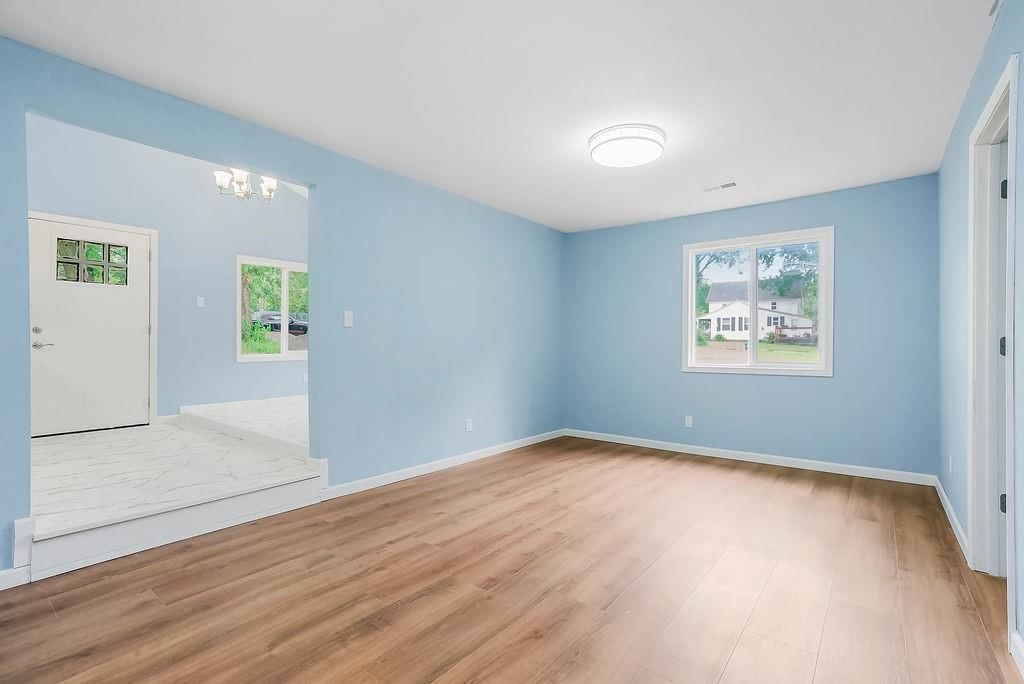 108 S First Street — photo 9