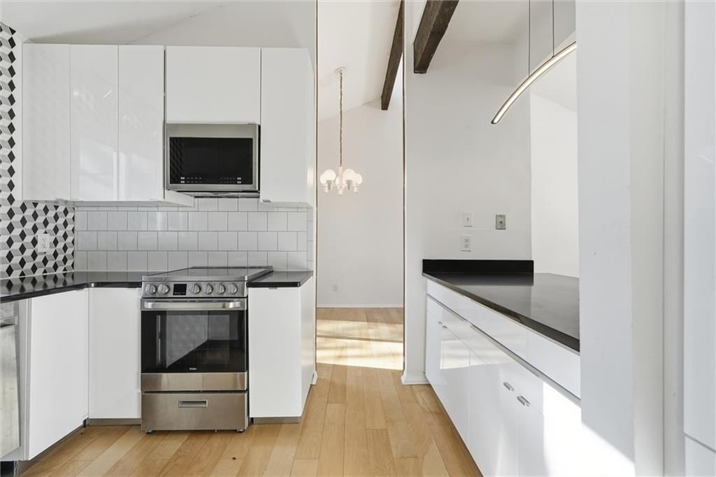 2704 University Drive — photo 8