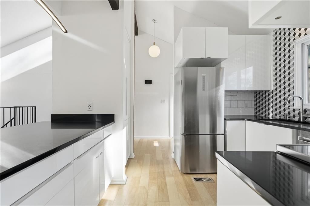 2704 University Drive — photo 10
