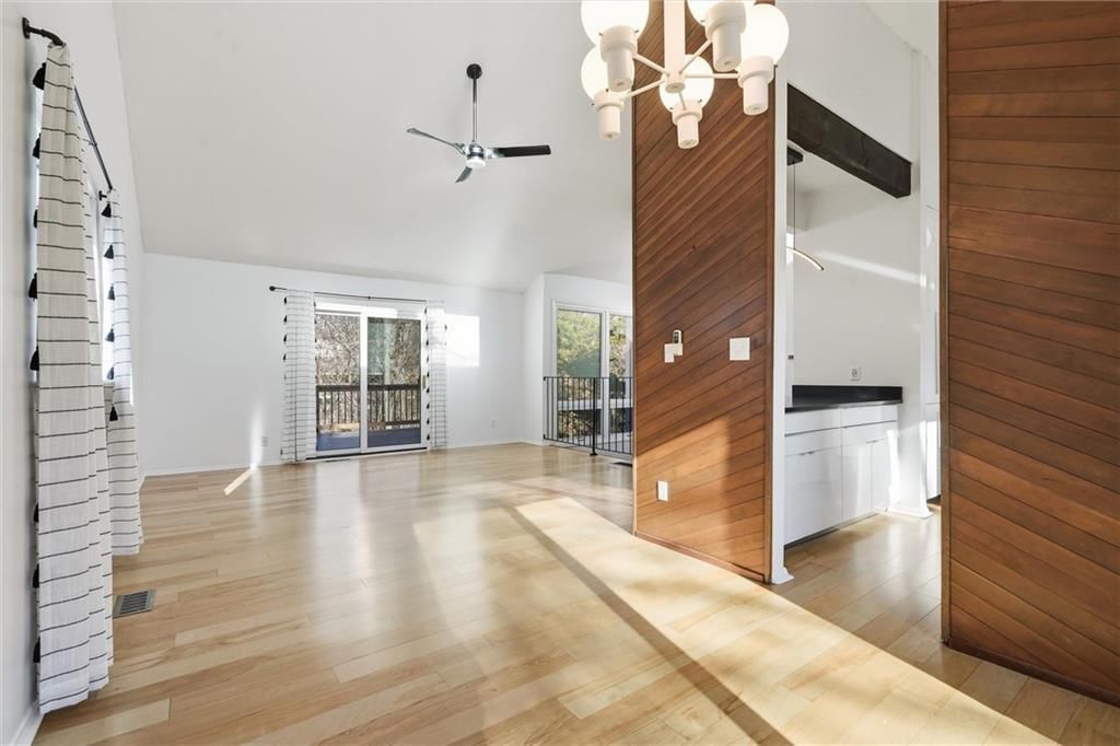 2704 University Drive — photo 22
