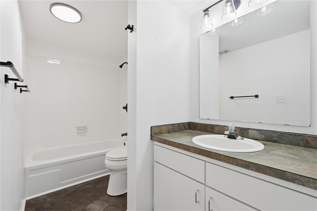2704 University Drive — photo 29