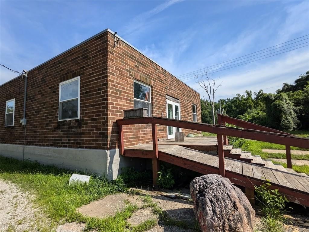 921 Miami Street — photo 2