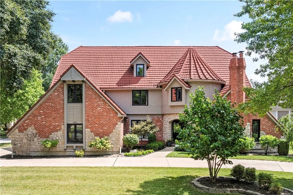 12501 Sagamore Road, Leawood, KS