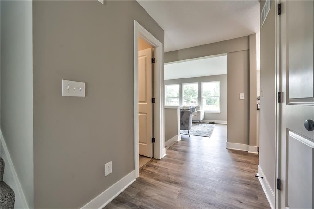 509 W Smith Street — photo 5