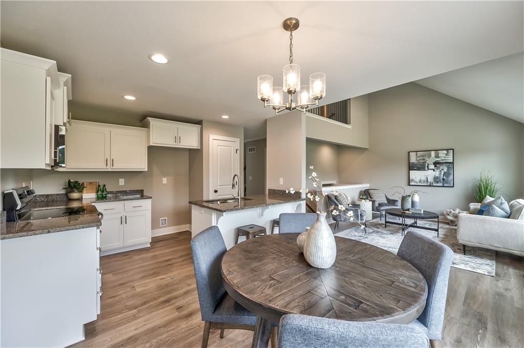 509 W Smith Street — photo 14