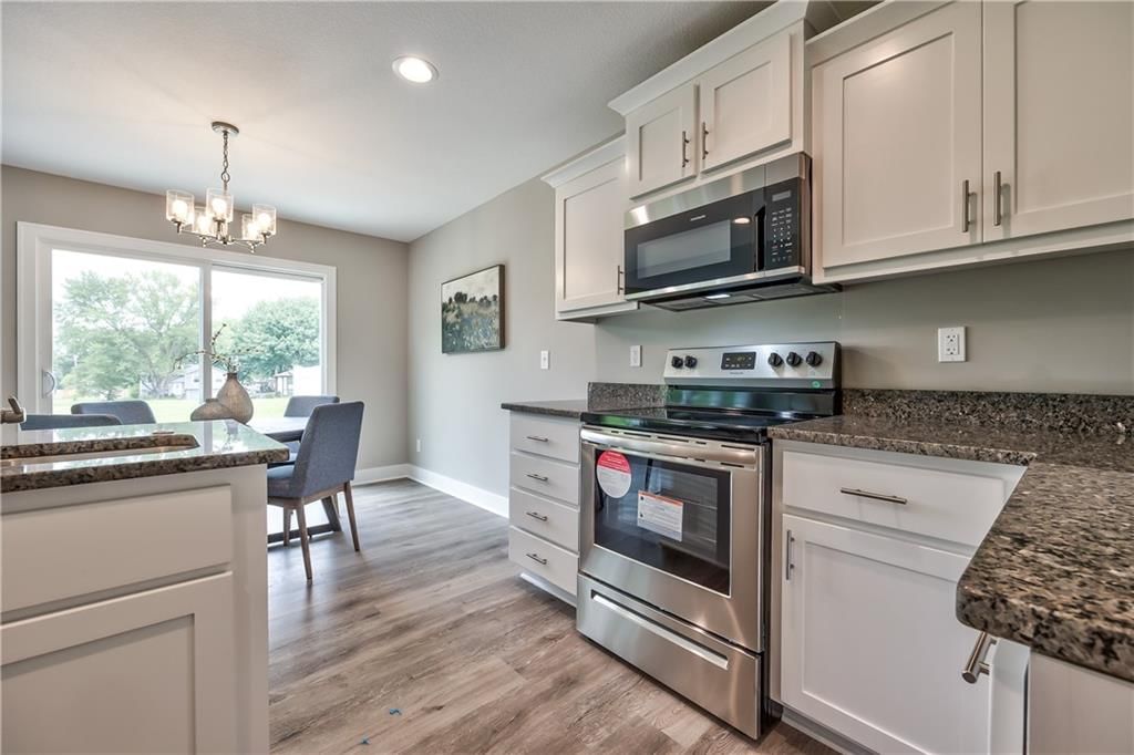 509 W Smith Street — photo 17