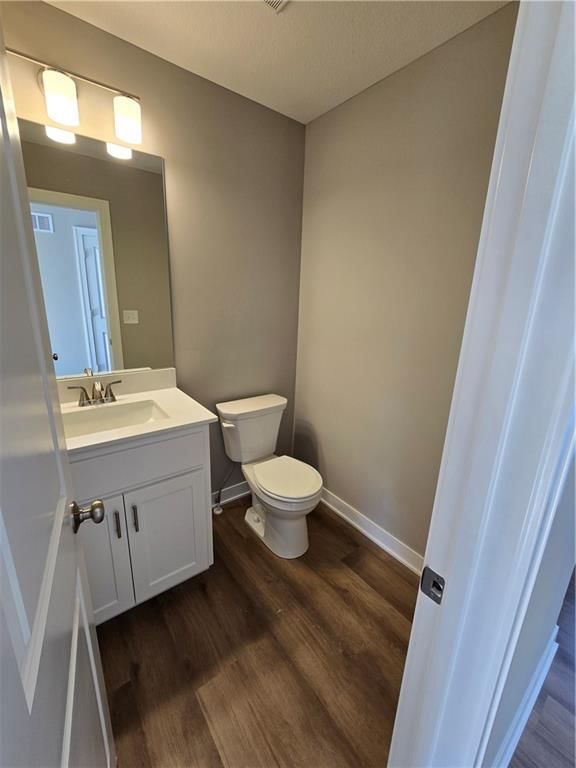 511 W Smith Street — photo 26