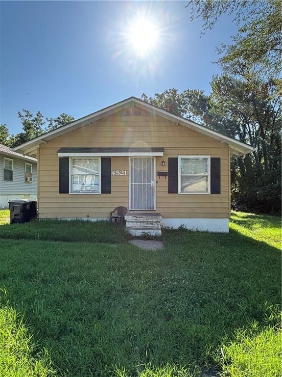 4521 Lawn Avenue, Kansas City, MO