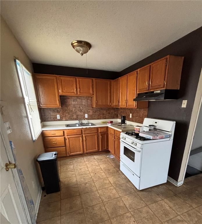 4521 Lawn Avenue — photo 3
