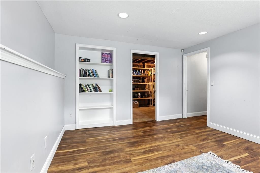 11400 Monroe Avenue — photo 19