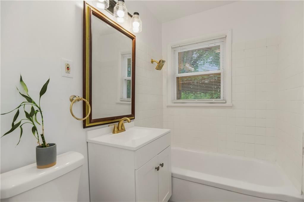5521 N Wayne Avenue — photo 10
