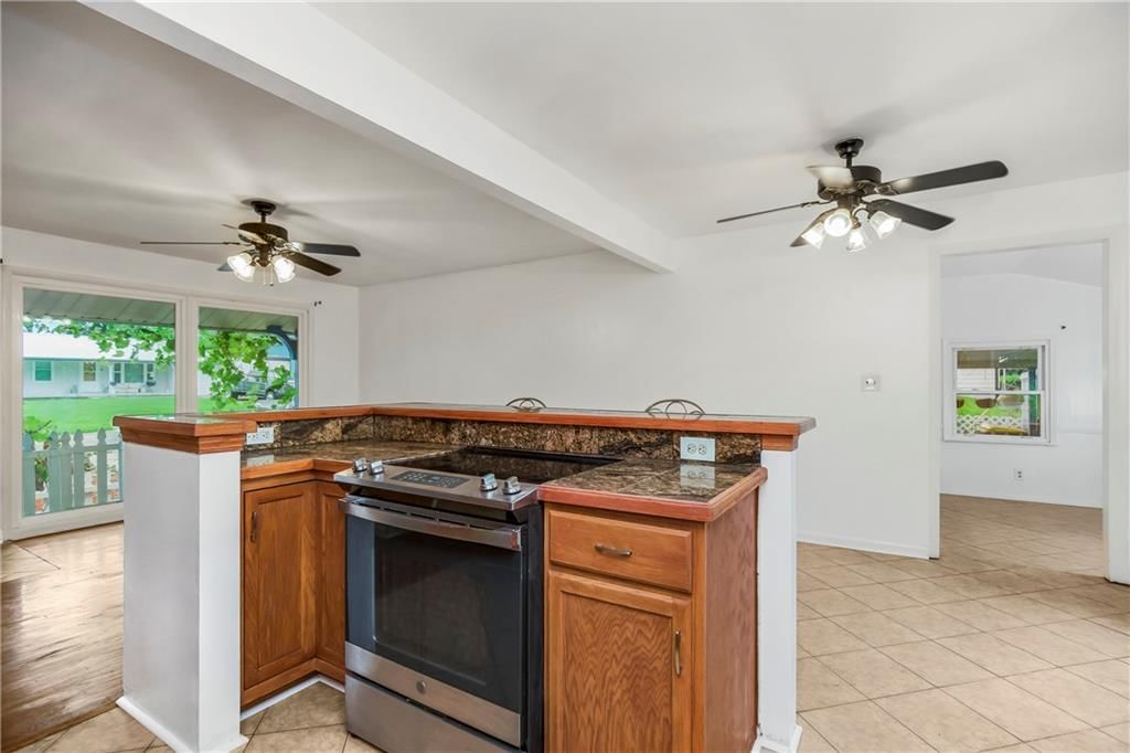 5521 N Wayne Avenue — photo 11