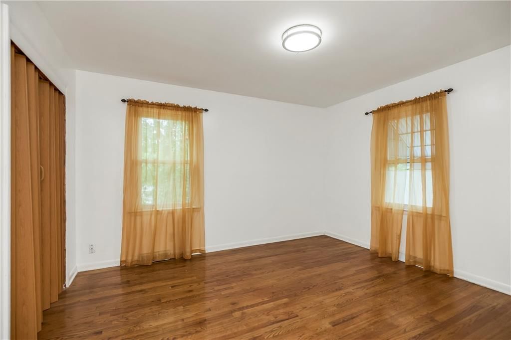5521 N Wayne Avenue — photo 16
