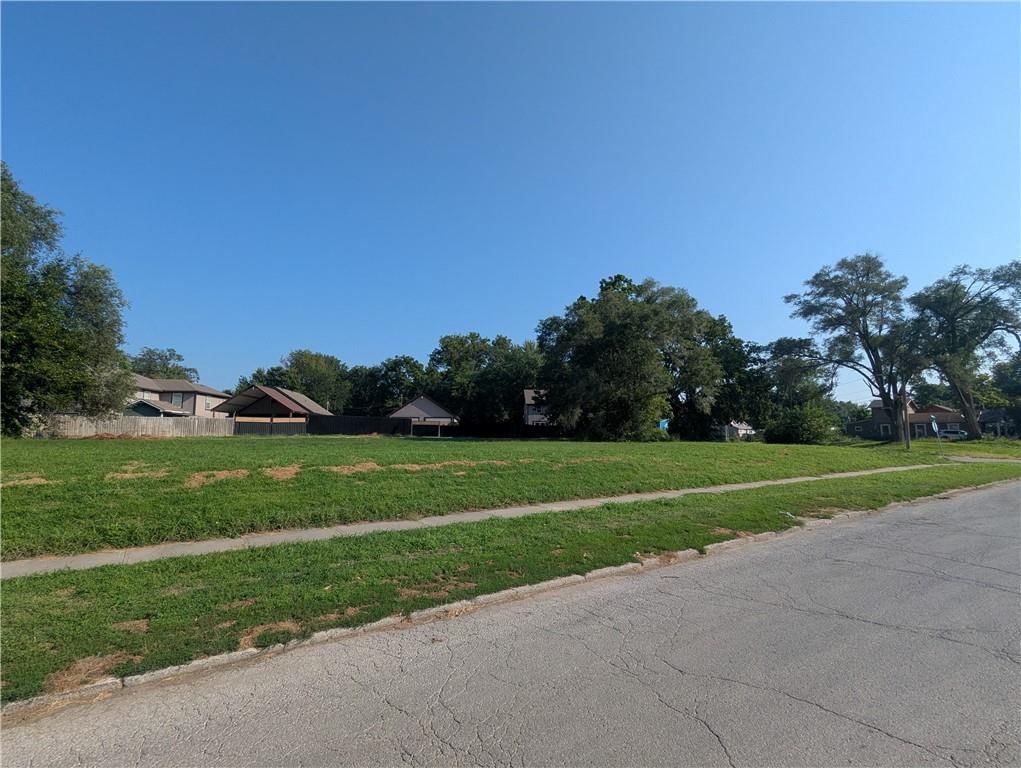 1266 & 1268 Argentine Boulevard — photo 3